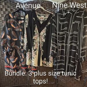 Avenue And Ninewest Black Floral V-Neck Tunic with Cream Accents